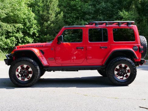 Used 2018 Jeep Wrangler Unlimited Rubicon AWD/4WD image 55