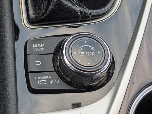 Used 2015 INFINITI Q50 Premium w/ Deluxe Touring Package RWD image 36