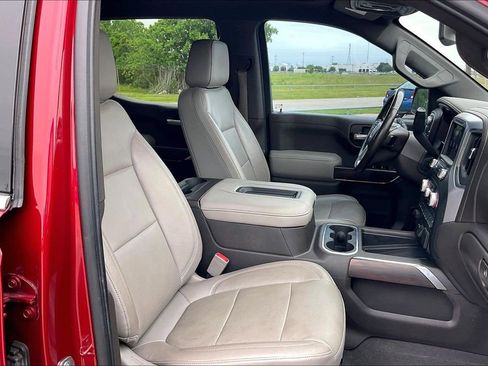 Used 2020 GMC Sierra 1500 SLT RWD image 30