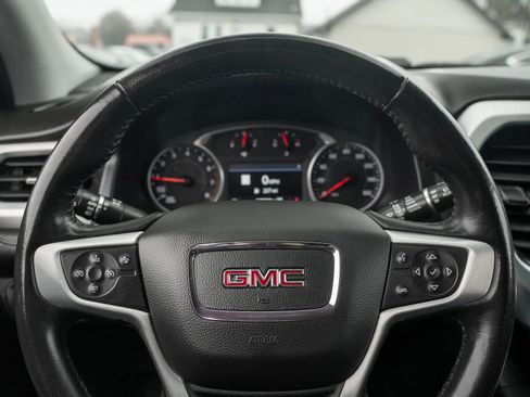 Used 2022 GMC Acadia SLT w/ LPO, Floor Liner Package image 20