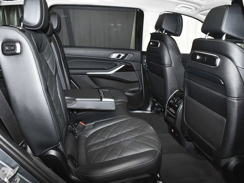 Used 2024 BMW X7 xDrive40i image 60