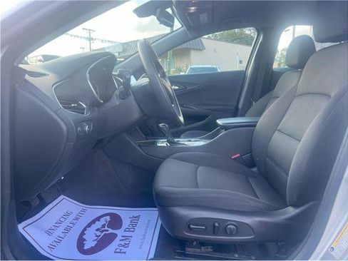 Used 2019 Chevrolet Malibu LT image 17