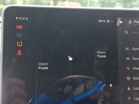 Used 2023 Tesla Model Y Long Range AWD/4WD image 28