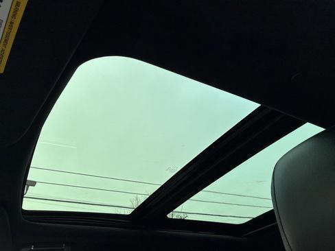 Used 2018 Lincoln Navigator Select image 24