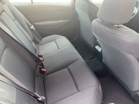 Used 2025 Toyota Corolla LE FWD image 27