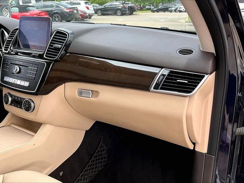 Used 2018 Mercedes-Benz GLE 350 image 16