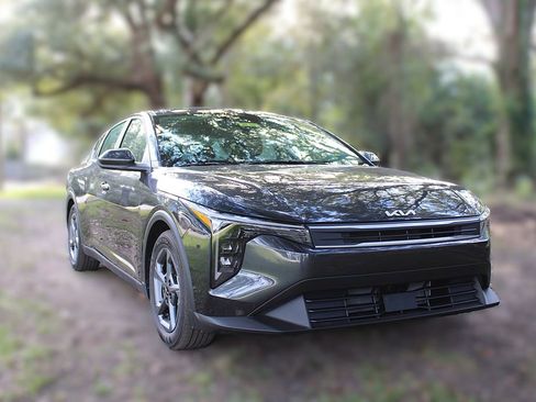 New 2026 Kia K4 FWD image 3