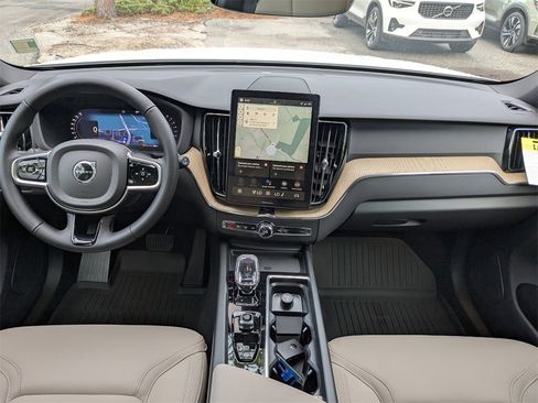 New 2026 Volvo XC60 B5 Core image 16