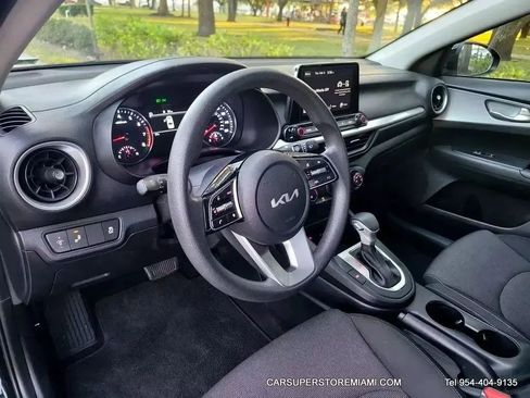 Used 2024 Kia Forte LXS image 32