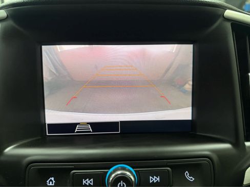 Used 2022 GMC Terrain SLE w/ Driver Convenience Package AWD/4WD image 16
