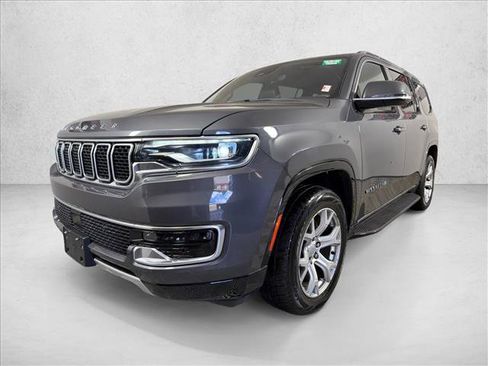 Used 2022 Jeep Wagoneer Series II AWD/4WD image 8