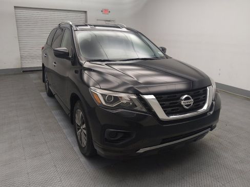 Used 2020 Nissan Pathfinder S AWD/4WD image 13