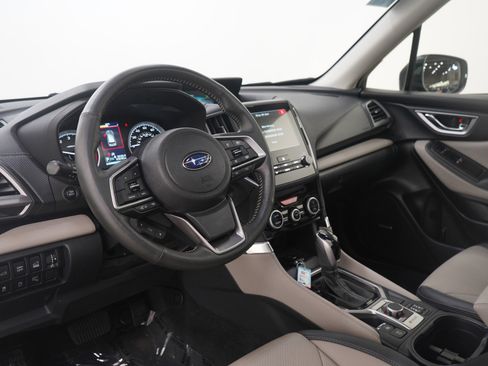 Used 2024 Subaru Forester Limited image 27