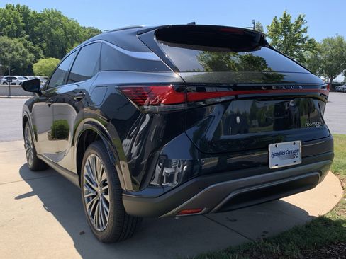 Used 2026 Lexus RX 450h AWD w/ Convenience Package image 8