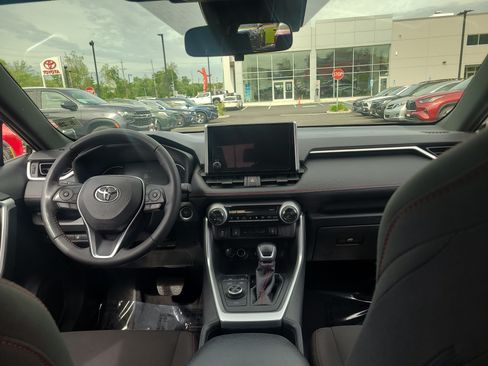 Certified 2024 Toyota RAV4 SE w/ Weather & Moonroof Package AWD/4WD image 18