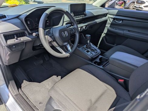 Used 2025 Honda CR-V LX image 17