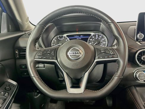 Used 2023 Nissan Sentra SR w/ SR Premium Package FWD image 17