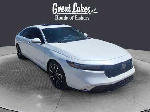 Used 2024 Honda Accord Touring image 7