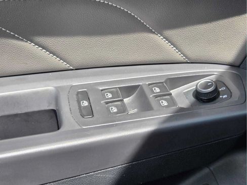 Used 2021 Volkswagen Atlas Cross Sport SEL FWD image 26