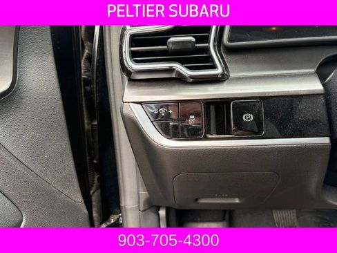 Used 2024 Kia Sportage EX image 7