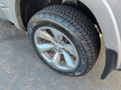 Used 2021 RAM 1500 Limited AWD/4WD image 12