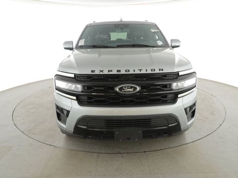 Used 2022 Ford Expedition Max Limited image 2
