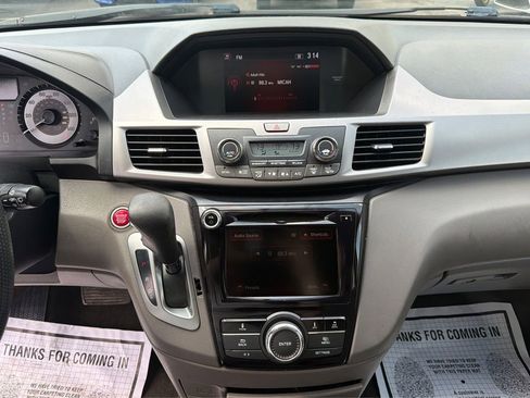 Used 2015 Honda Odyssey EX image 12
