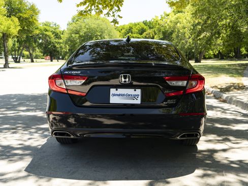 Certified 2022 Honda Accord Sport image 8