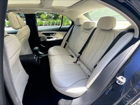 New 2026 Mercedes-Benz E 350 4MATIC Sedan image 11