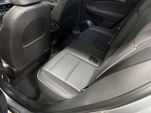 Used 2023 Buick Envision Essence image 53