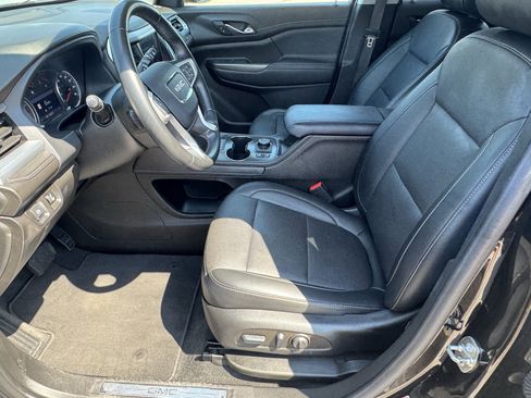 Used 2023 GMC Acadia SLT image 10