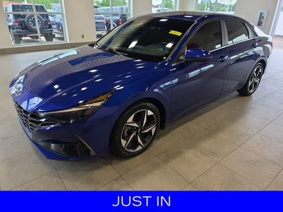 Used 2023 Hyundai Elantra Limited