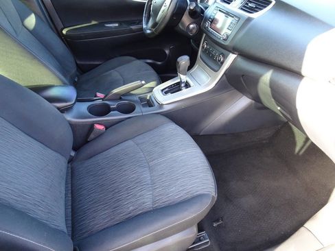 Used 2015 Nissan Sentra SV w/ Style Package image 17