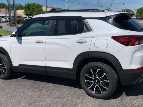 Certified 2023 Chevrolet TrailBlazer ACTIV w/ Sun and Liftgate Package AWD/4WD image 6