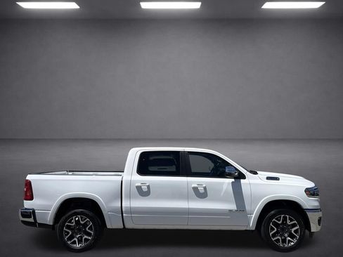 Used 2025 RAM 1500 Laramie AWD/4WD image 8