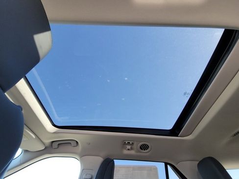 New 2026 Ford Explorer Active w/ Active Comfort Package image 10