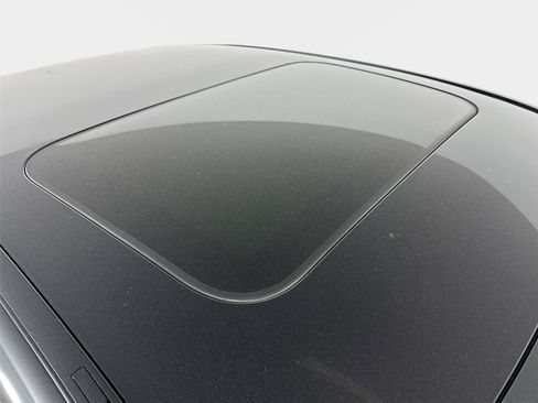 Certified 2022 Mercedes-Benz C 300 4MATIC Sedan image 13