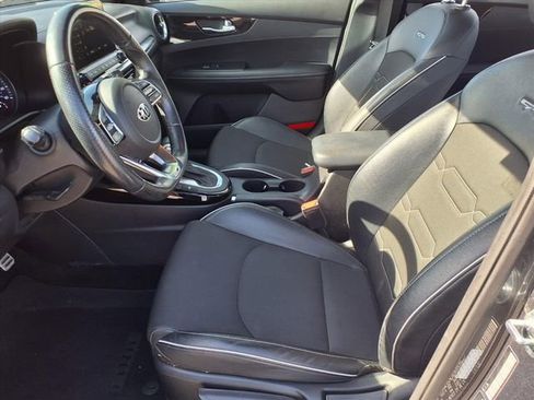 Used 2021 Kia Forte GT-Line image 10