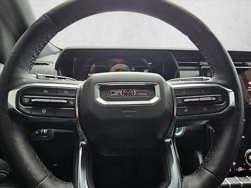 Used 2025 GMC Terrain Elevation w/ Technology Package II image 21