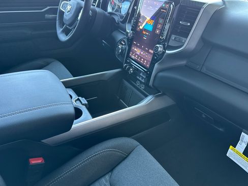 New 2026 RAM 1500 Big Horn AWD/4WD image 14