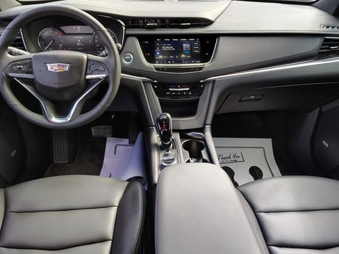 New 2025 Cadillac XT6 Luxury w/ LPO, Premium Carpet Package image 13
