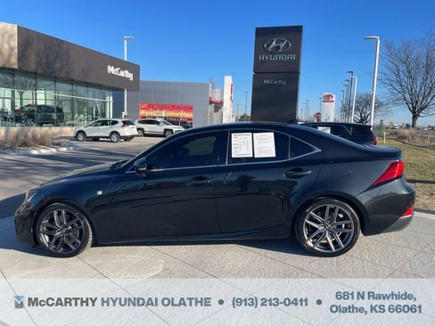 Used 2018 Lexus IS 300 F Sport w/ F Sport Package image 2