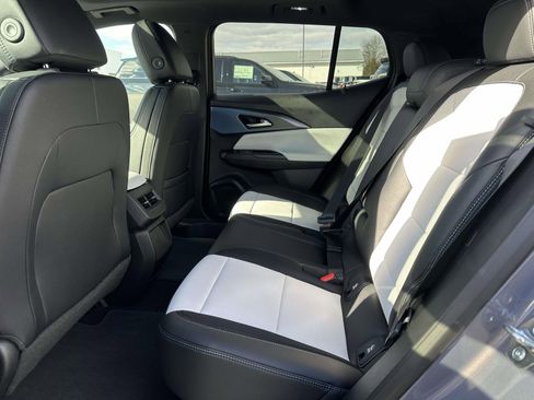 New 2026 Chevrolet Equinox EV LT image 22