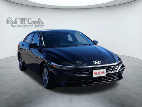 New 2026 Hyundai Elantra SE image 7