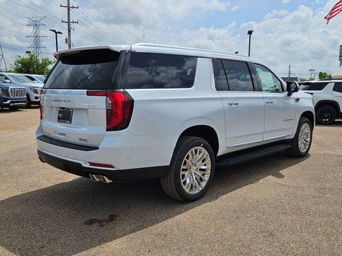 New 2026 GMC Yukon XL Denali RWD image 6
