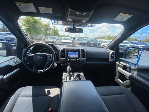 Used 2018 Ford F150 XLT w/ Equipment Group 302A Luxury AWD/4WD image 25