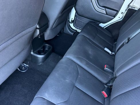 Used 2017 Jeep Wrangler Unlimited Sport image 12