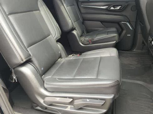 Used 2021 GMC Yukon XL Denali w/ Denali Premium Package AWD/4WD image 22