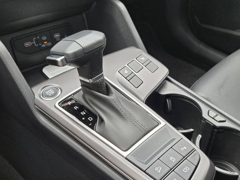 New 2026 Kia Sportage EX FWD image 15
