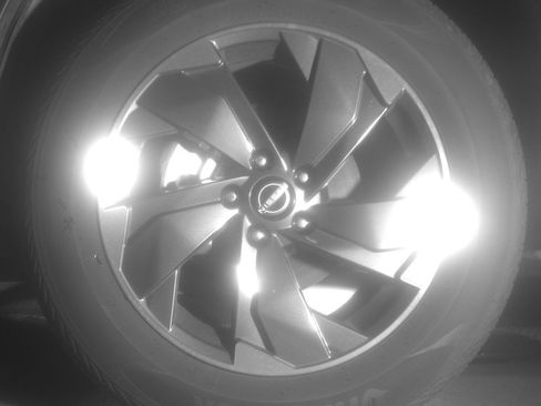 Used 2025 Nissan Rogue SV AWD/4WD image 12